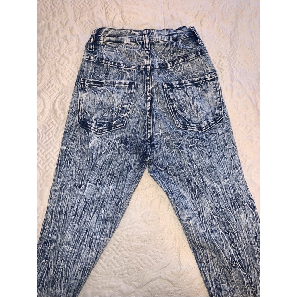 Jeans - Picture 3 of 4